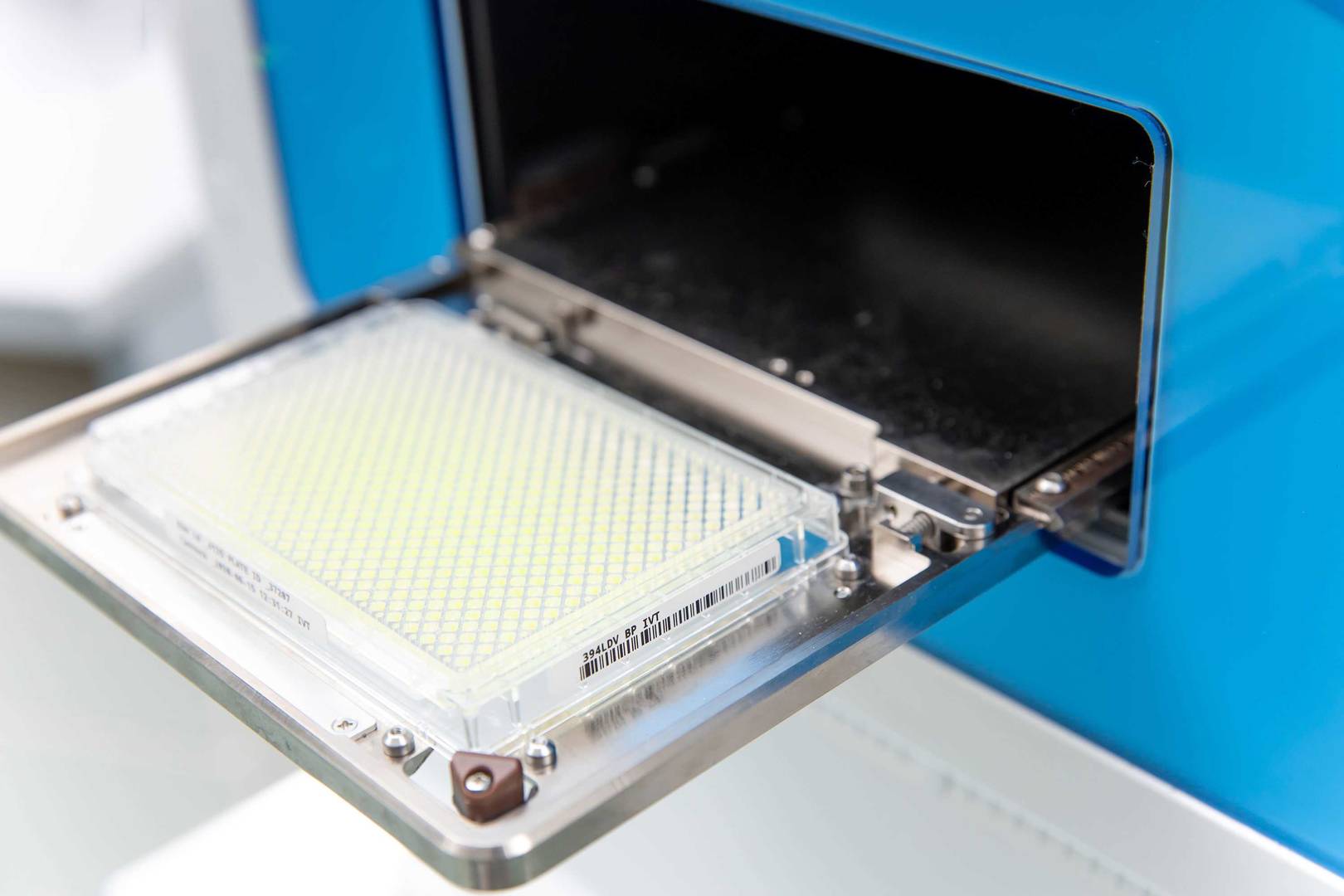 Fragment library plate in an acoustic liquid handling system