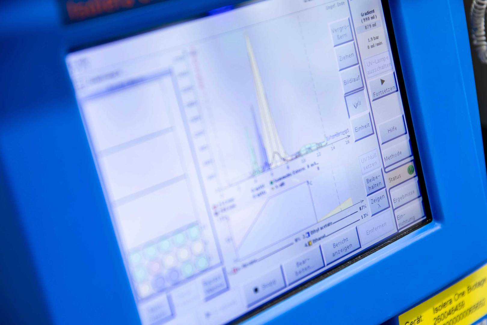 Touch screen with a chromatogram during a column chromatography purification